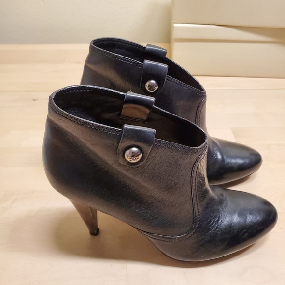 Aliza Coach Booties! - Picture 2 of 5